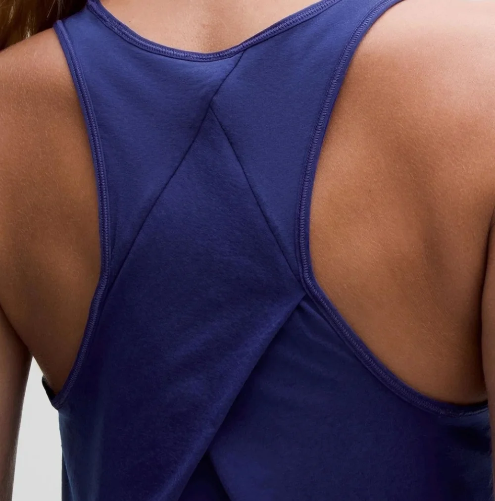 Lululemon Essential Tank Top Pleated Size 12 Like New - Picture 2 of 7